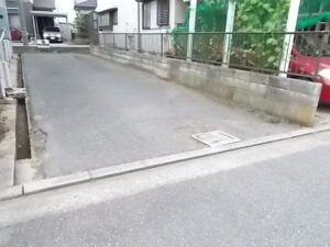 西側の新潟市道より。間口4.1m(外観) 西側の新潟市道より。間口4.1m(外観)
